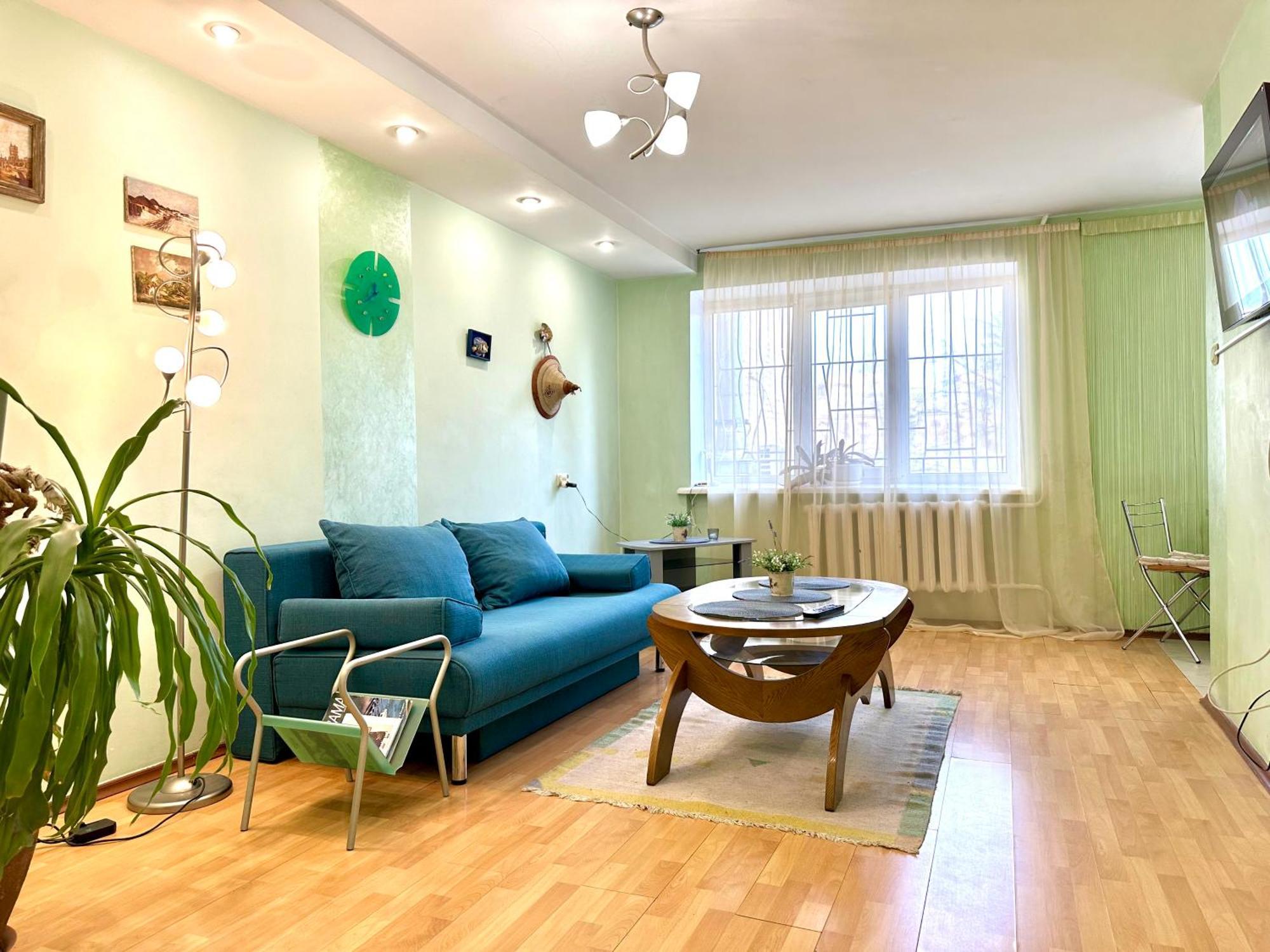 Apartments In The City Centre, Near A Park Ρίβνε Εξωτερικό φωτογραφία